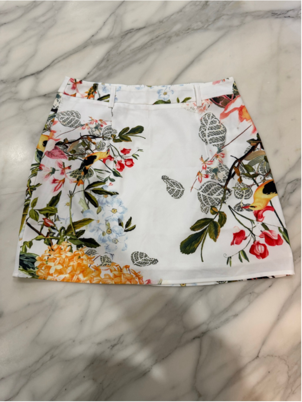 Commense Floral Bird Print Mini Skirt Size M White Multicolor Vacation Resort
